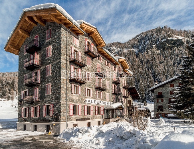 Hotel-Monte-Cervino-ny